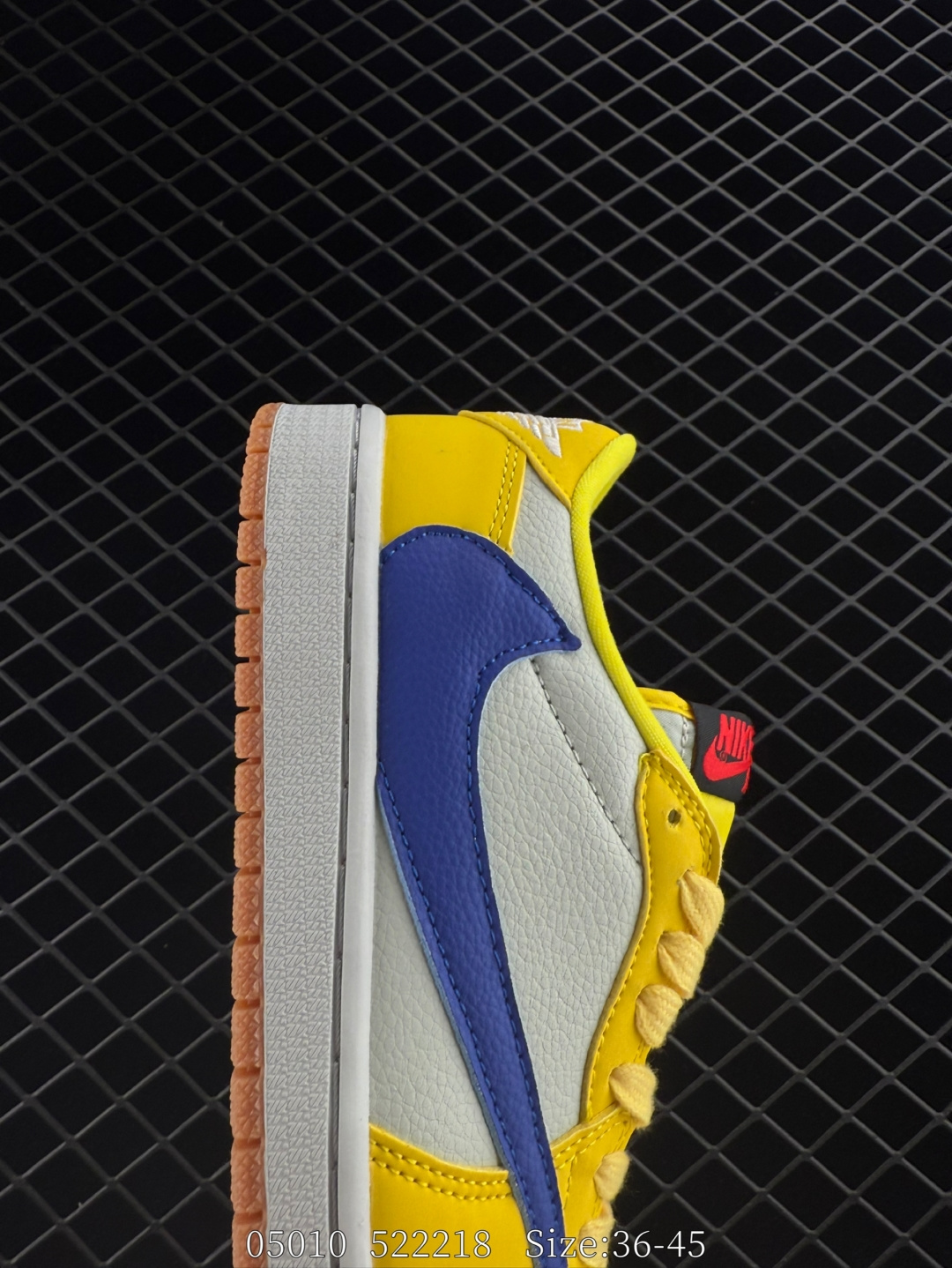 Travis Scott x Air Jordan 1 ” Reverse Mocha “